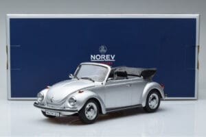 Volkswagen Beetle 1303 Cabriolet Sølv Norev 1:18 188530 Metal — billede 6 af 6
