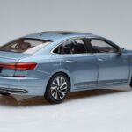 Volkswagen Passat B8 Blå FAW 1:18 ZVF000003A Metal - image 3 of 7