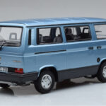Volkswagen T3 Multivan Blå Norev 1:18 - image 2 of 6