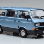 Volkswagen T3 Multivan Blå Norev 1:18 - image 4 of 6