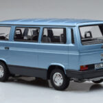 Volkswagen T3 Multivan Blå Norev 1:18 - image 5 of 6