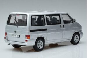 Volkswagen T4b Transporter Caravelle Minibus Schuco 1:18 450041500 Metal — billede 3 af 8