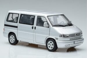 Volkswagen T4b Transporter Caravelle Minibus Schuco 1:18 450041500 Metal — billede 6 af 8