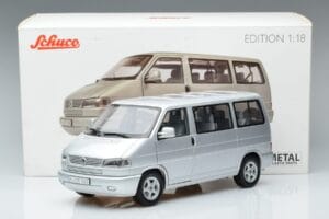 Volkswagen T4b Transporter Caravelle Minibus Schuco 1:18 450041500 Metal — billede 8 af 8
