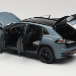 Volkswagen Teramont X Grå FAW 1:18 ZVB000003B Metal - image 5 of 8