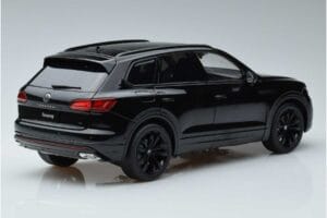 Volkswagen Touareg CR Sort FAW 1:18 LTC761021BLA Metal — billede 3 af 7