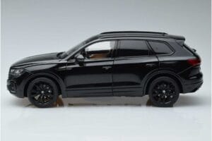 Volkswagen Touareg CR Sort FAW 1:18 LTC761021BLA Metal — billede 4 af 7
