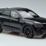 Volkswagen Touareg CR Sort FAW 1:18 LTC761021BLA Metal - image 5 of 7