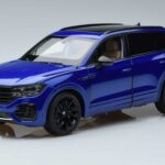 Volkswagen Touareg CR Blå FAW 1:18 LTC761021BLU Metal