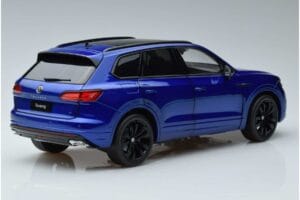 Volkswagen Touareg CR Blå FAW 1:18 LTC761021BLU Metal — billede 3 af 7