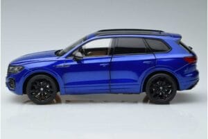 Volkswagen Touareg CR Blå FAW 1:18 LTC761021BLU Metal — billede 4 af 7