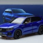 Volkswagen Touareg CR Blå FAW 1:18 LTC761021BLU Metal - image 7 of 7