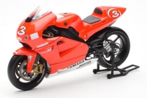 Yamaha YZR-M1 Marlboro Yamaha Team #3 M. Biaggi MotoGP 2002 Minichamps 1:12 122026303 Metal — billede 2 af 4