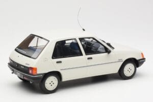 Peugeot 205 Junior Hvid Otto 1:18 OT463 Resin — billede 2 af 6