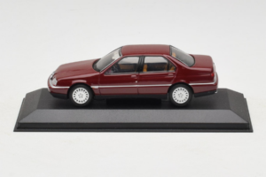 Alfa Romeo 164 3.0 Super V6 Mørkerød Minichamps 1:43 436120700 Metal