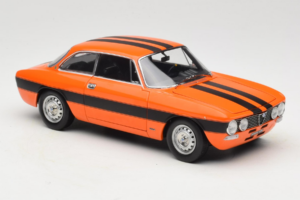 Alfa Romeo 2000 GTV Orange Norev 1:18 187918 Metal — billede 6 af 8