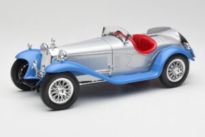 Alfa Romeo 2300 Spider Sølvblå Bburago 1:18 3008 Metal