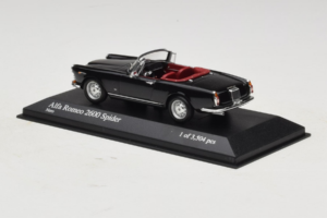 Alfa Romeo 2600 Spider Sort Minichamps 1:43 400120630 Metal — billede 3 af 4