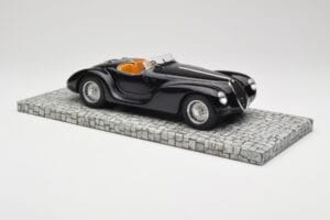Alfa Romeo 6C 2500 SS Corsa Spider Sort Minichamps 1:18 107120231 Metal — billede 4 af 6