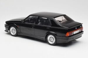 Alfa Romeo 75 Turbo Evoluzione Sort MCG 1:18 MCG18429 Metal — billede 5 af 6