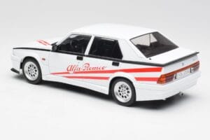 Alfa Romeo 75 Turbo Evoluzione Hvid MCG 1:18 MCG18430 Metal — billede 5 af 6