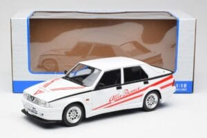 Alfa Romeo 75 Turbo Evoluzione Hvid MCG 1:18 MCG18430 Metal — billede 6 af 6