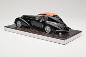 Alfa Romeo 8C 2900B Lungo Sort Minichamps 1:18 100120421 Metal — billede 7 af 8