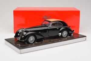 Alfa Romeo 8C 2900B Lungo Sort Minichamps 1:18 100120421 Metal — billede 8 af 8