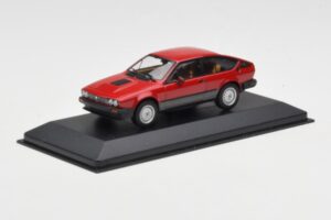 Alfa Romeo Alfetta GTV6 Rød Minichamps 1:43 400120140 Metal — billede 2 af 4