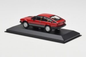 Alfa Romeo Alfetta GTV6 Rød Minichamps 1:43 400120140 Metal — billede 3 af 4