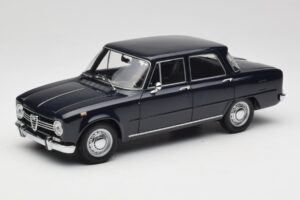 Alfa Romeo Giulia 1300 Blå Minichamps 1:18 180120905 Metal