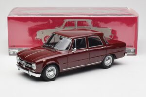 Alfa Romeo Giulia 1300 Mørkerød Minichamps 1:18 180120906 Metal — billede 8 af 8