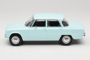 Alfa Romeo Giulia TI 105 Sky Blue Norev 1:18 187974 Metal — billede 4 af 7