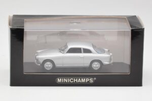 Alfa Romeo Giulietta Sprint Sølv Minichamps 1:43 400120400 Metal — billede 4 af 4