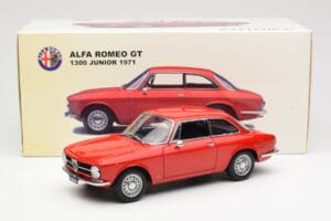 Alfa Romeo GT 1300 Junior LHD Rød AUTOart 1:18 70131 Metal — billede 8 af 8