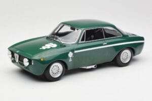 Alfa Romeo GTA 1300 Junior Grøn Minichamps 1:18 155120022 Metal
