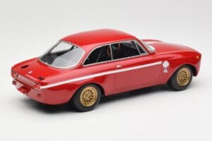 Alfa Romeo GTA 1300 Junior Rød Minichamps 1:18 155120020 Metal — billede 2 af 6