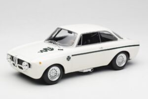 Alfa Romeo GTA 1300 Junior Hvid Minichamps 1:18 155120021 Metal