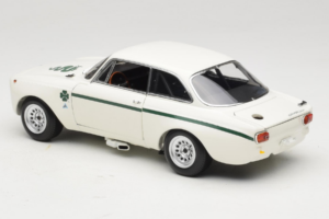Alfa Romeo GTA 1300 Junior Hvid Minichamps 1:18 100120501 Metal — billede 7 af 8