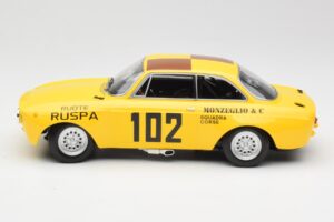 Alfa Romeo GTA 1300 #102 Squadra Corse R. Zanetti / M. Ruspa / Monzeglio Targa Florio 1971 Minichamps 1:18 155711202 Metal — billede 3 af 6