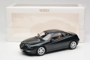 Alfa Romeo GTV 916 Coventry Green Metallic Norev 1:18 187842 Metal — billede 6 af 6