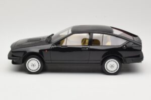 Alfa Romeo GTV6 2.5 Sort Laudoracing-Models 1:18 LM110C Metal — billede 3 af 6