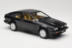 Alfa Romeo GTV6 2.5 Sort Laudoracing-Models 1:18 LM110C Metal — billede 4 af 6