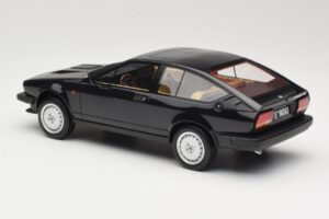 Alfa Romeo GTV6 2.5 Sort Laudoracing-Models 1:18 LM110C Metal — billede 5 af 6