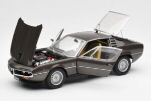 Alfa Romeo Montreal Brun Metallic AUTOart 1:18 70173 Metal — billede 2 af 8