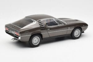 Alfa Romeo Montreal Brun Metallic AUTOart 1:18 70173 Metal — billede 3 af 8