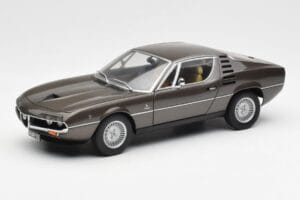 Alfa Romeo Montreal Brun Metallic AUTOart 1:18 70173 Metal