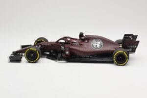 Alfa Romeo Racing C38 #7 K. Raikkonen Valentine's Day Livery Shakedown Fiorano 14th February 2019 Minichamps 1:18 110199907 M — billede 3 af 6