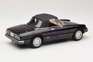 Alfa Romeo Spider 916 Veloce Sort Ricko 1:18 32107 Metal — billede 3 af 8