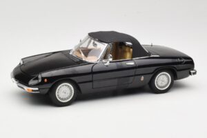 Alfa Romeo Spider 916 Veloce Sort Ricko 1:18 32107 Metal